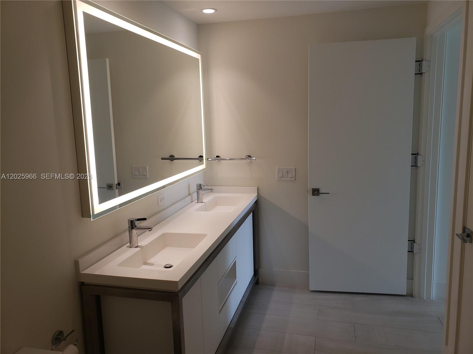 METROPICA NORTH TOWER ONE - Residential Lease