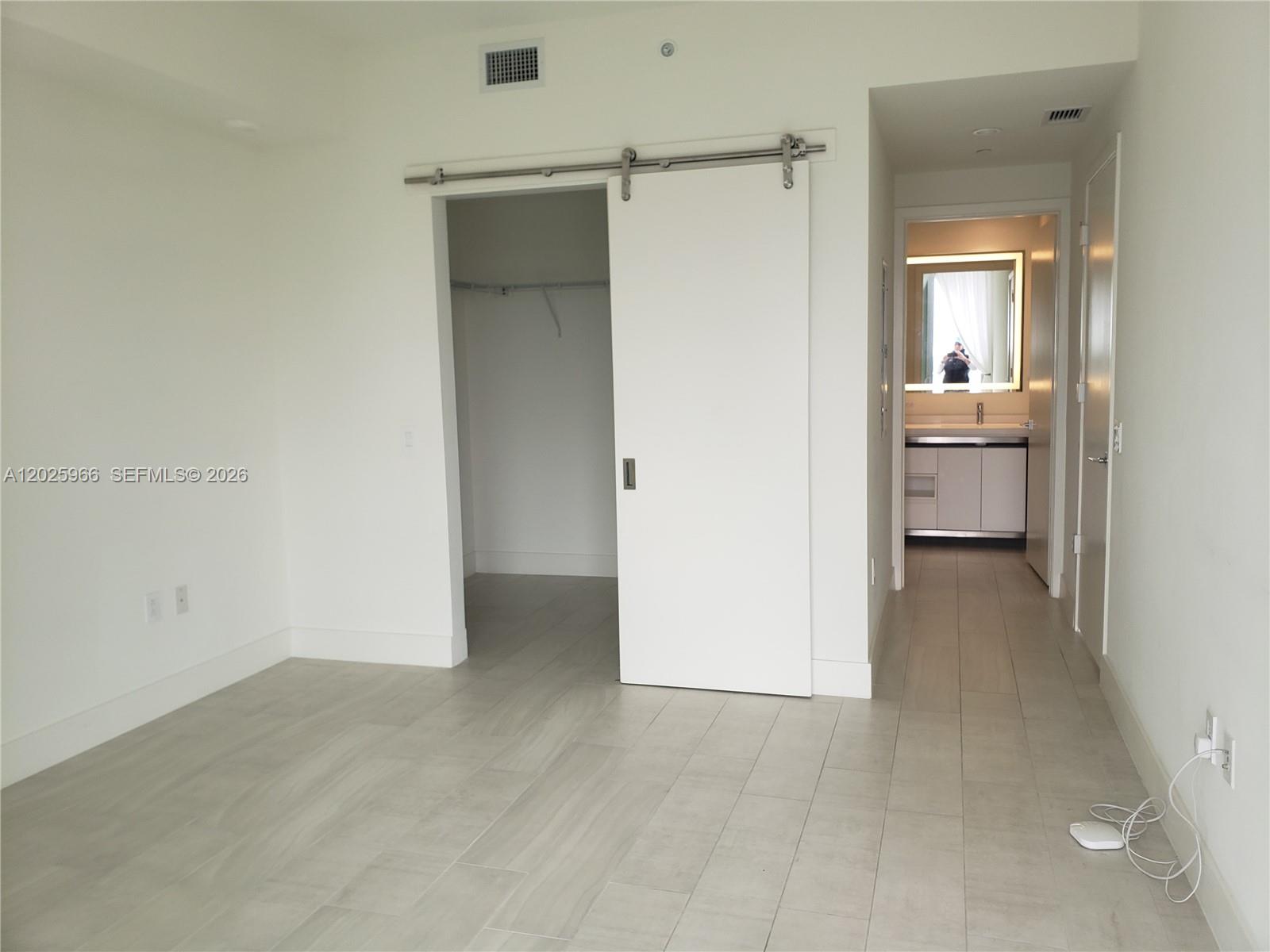 METROPICA NORTH TOWER ONE - Residential Lease