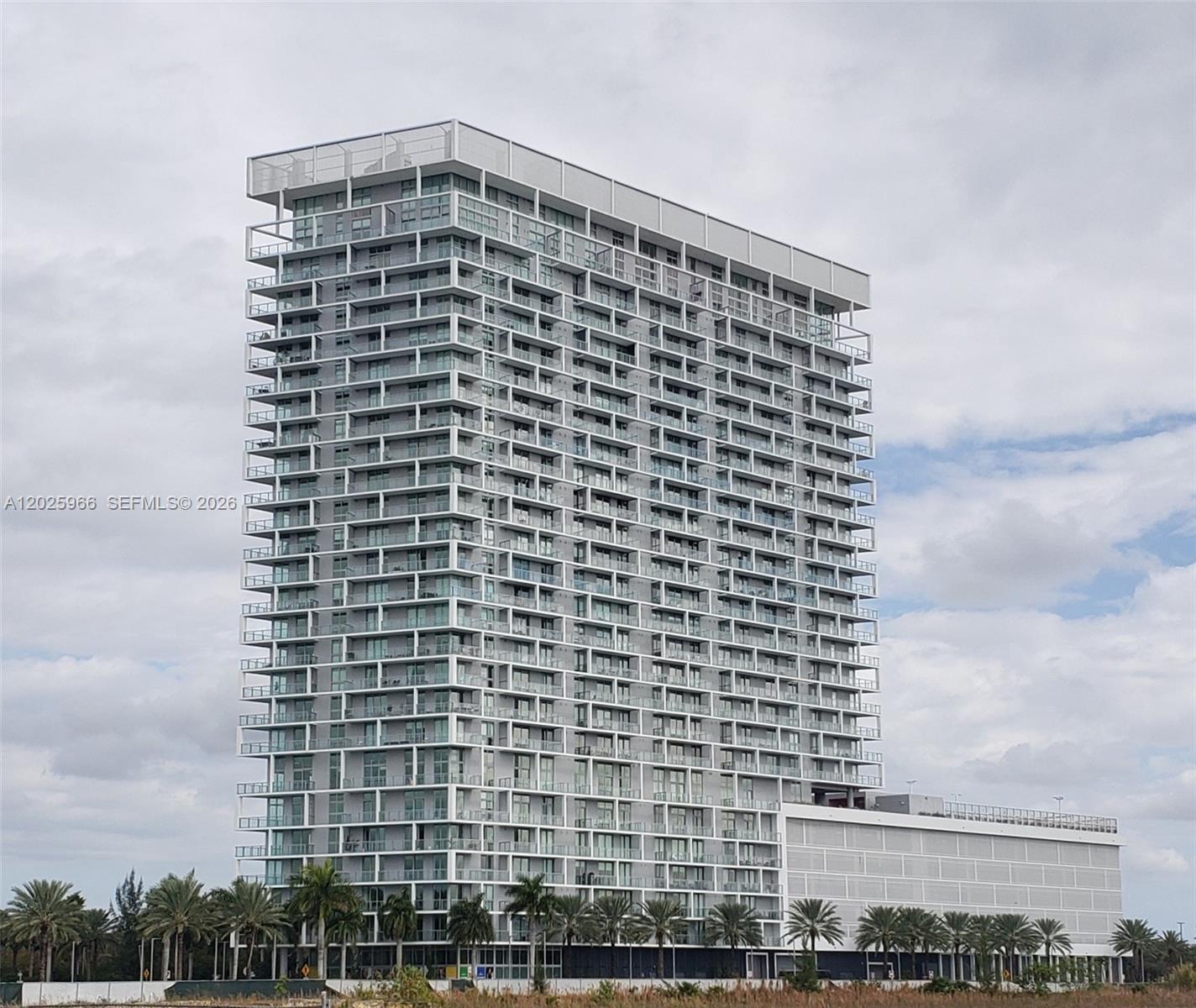 Residence ready for IMMEDIATE occupancy in the Luxury METROPICA TOWER ONE Condominium adjacent to SAWGRASS MILLS Mall. 2 Bedrooms, 2 Bathrooms, 2 Parking Spaces, and Storage. Italian style kitchen with stainless steel Appliances. Resort-style Amenities include movie theater, SPA, pool, jacuzzi, BBQ area, gym, business center, guess suite, tennis courts, club room, games room, and much more.
