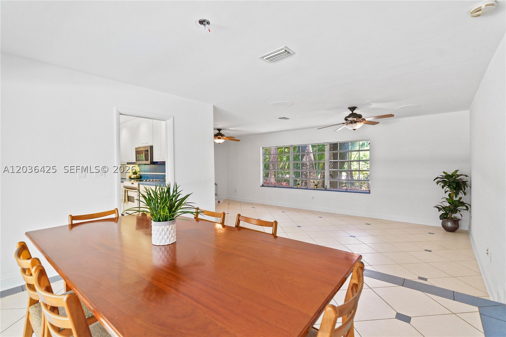 CORAL REEF ESTATES - Residential