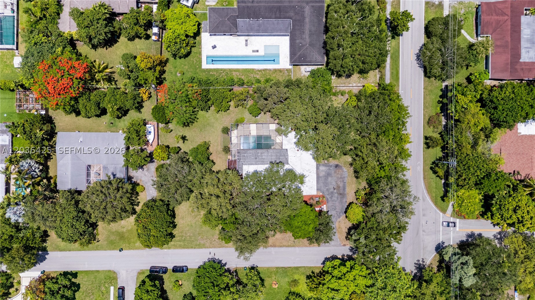 CORAL REEF ESTATES - Residential