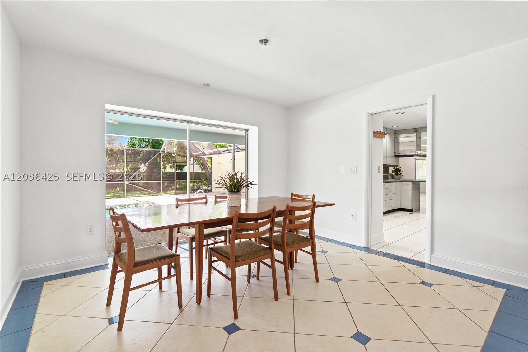 CORAL REEF ESTATES - Residential