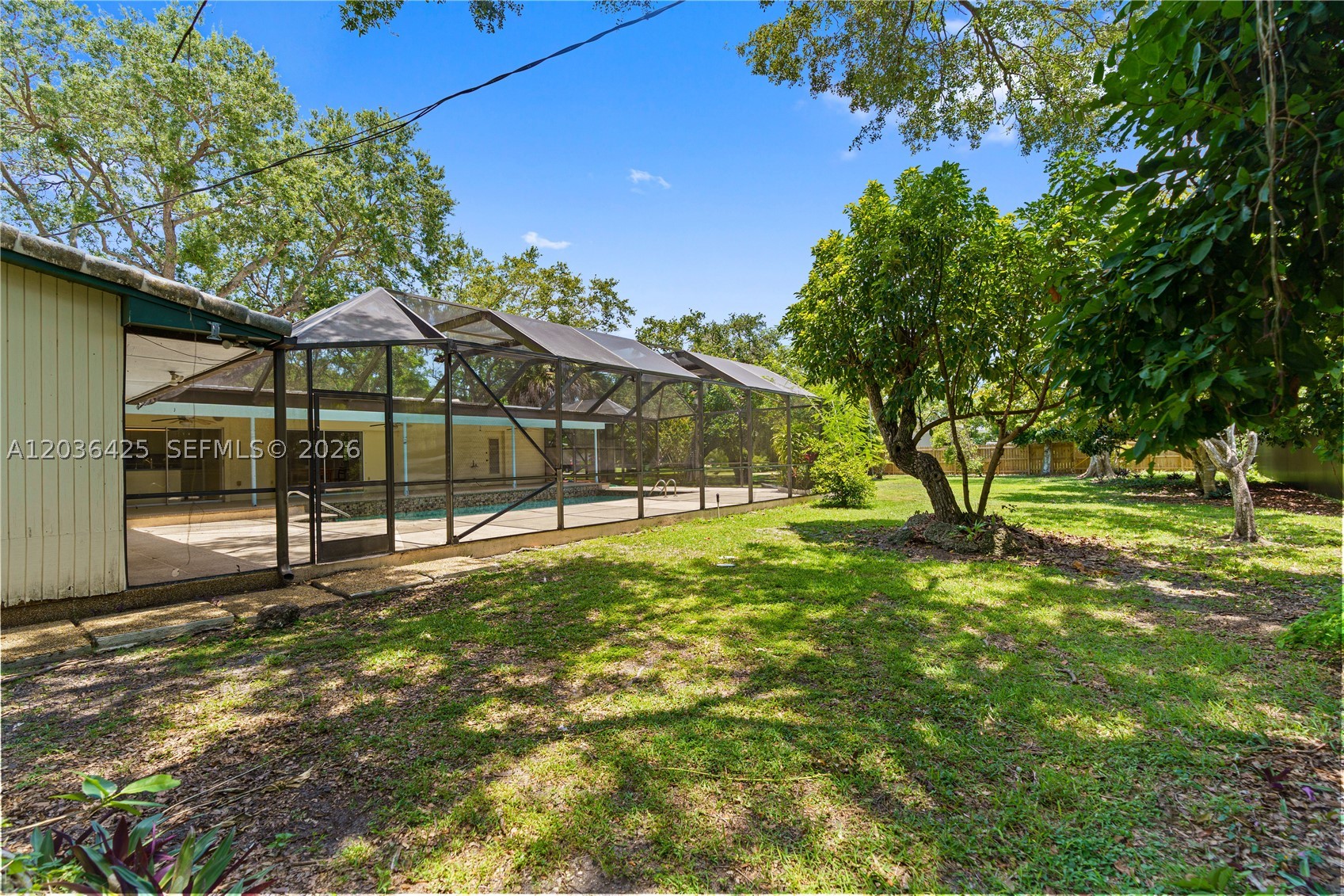 CORAL REEF ESTATES - Residential