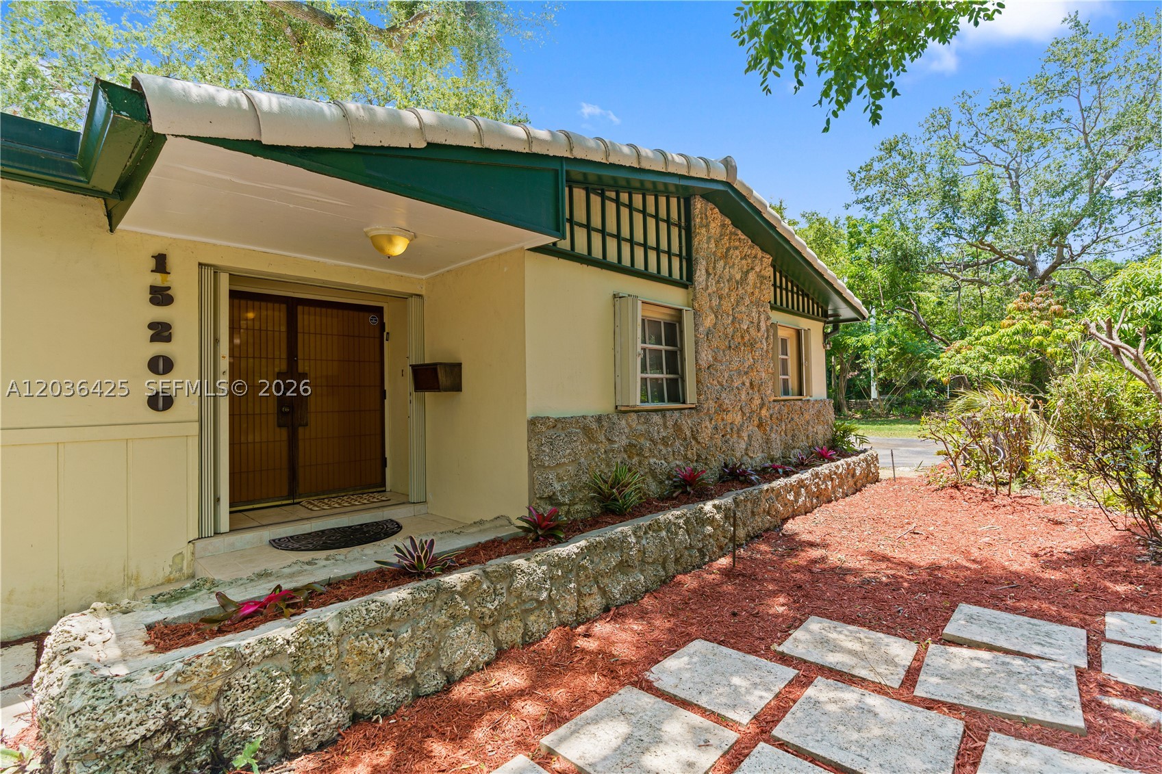 CORAL REEF ESTATES - Residential