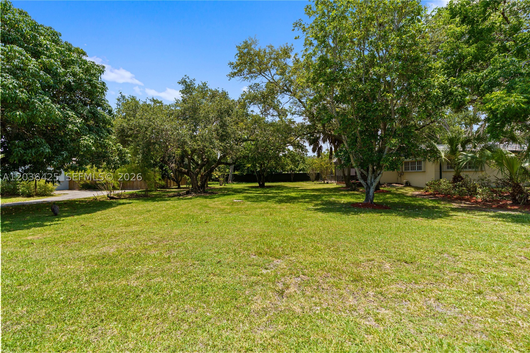 CORAL REEF ESTATES - Residential