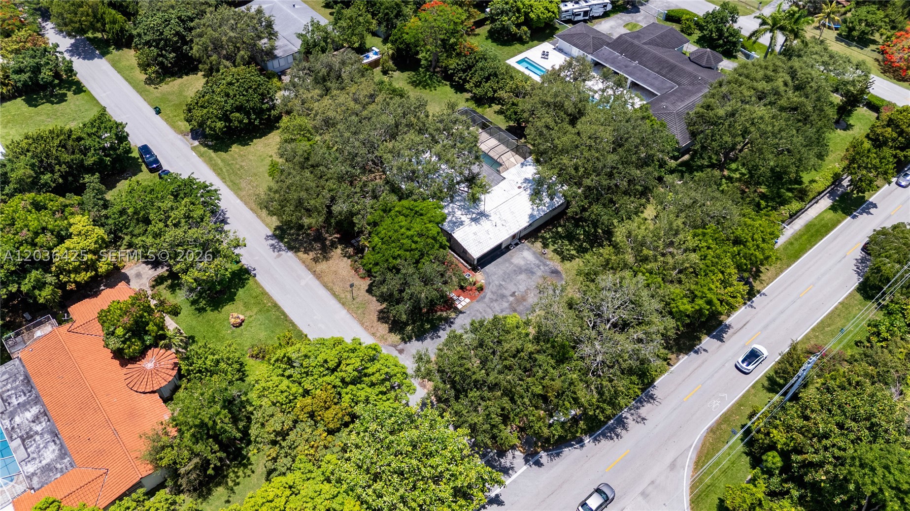 CORAL REEF ESTATES - Residential