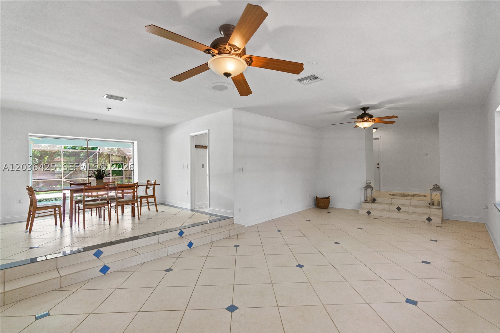 CORAL REEF ESTATES - Residential
