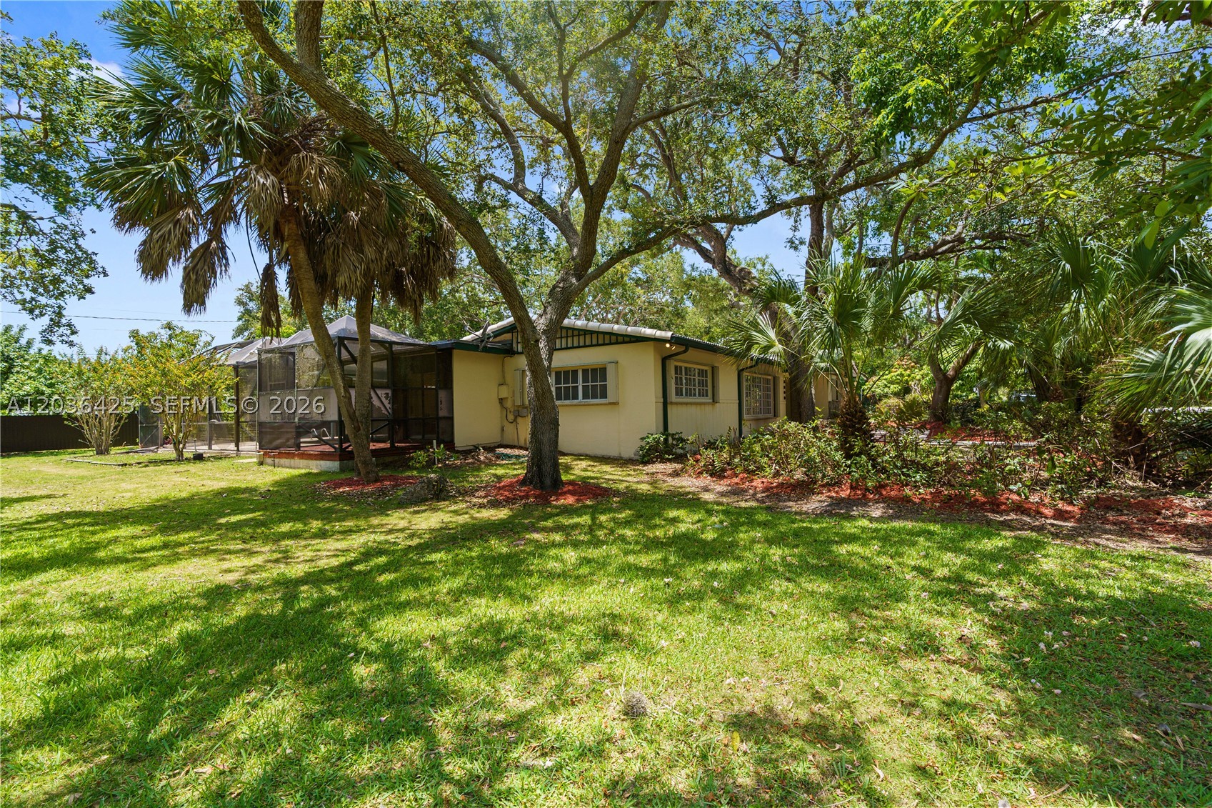 CORAL REEF ESTATES - Residential