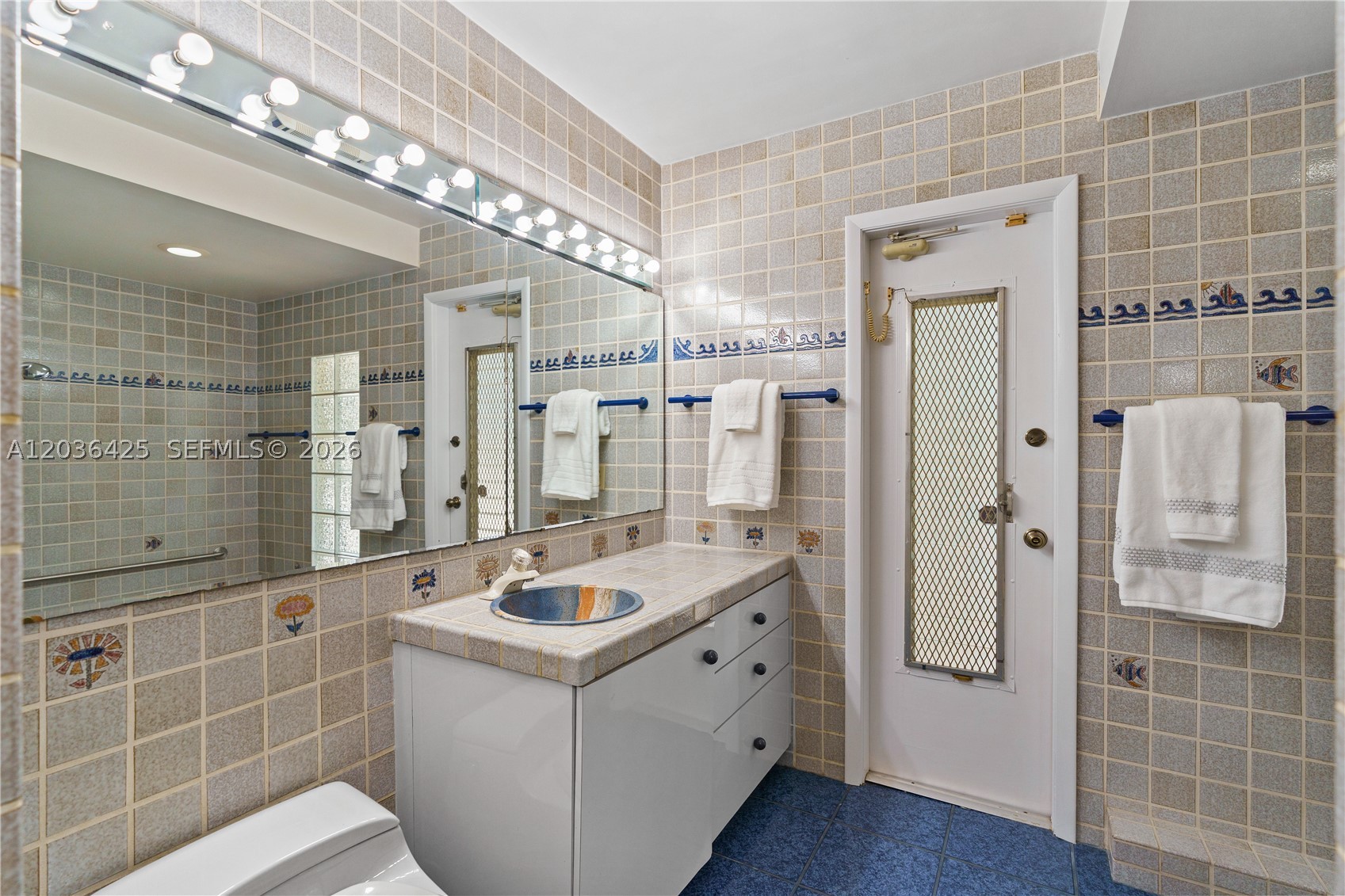 CORAL REEF ESTATES - Residential