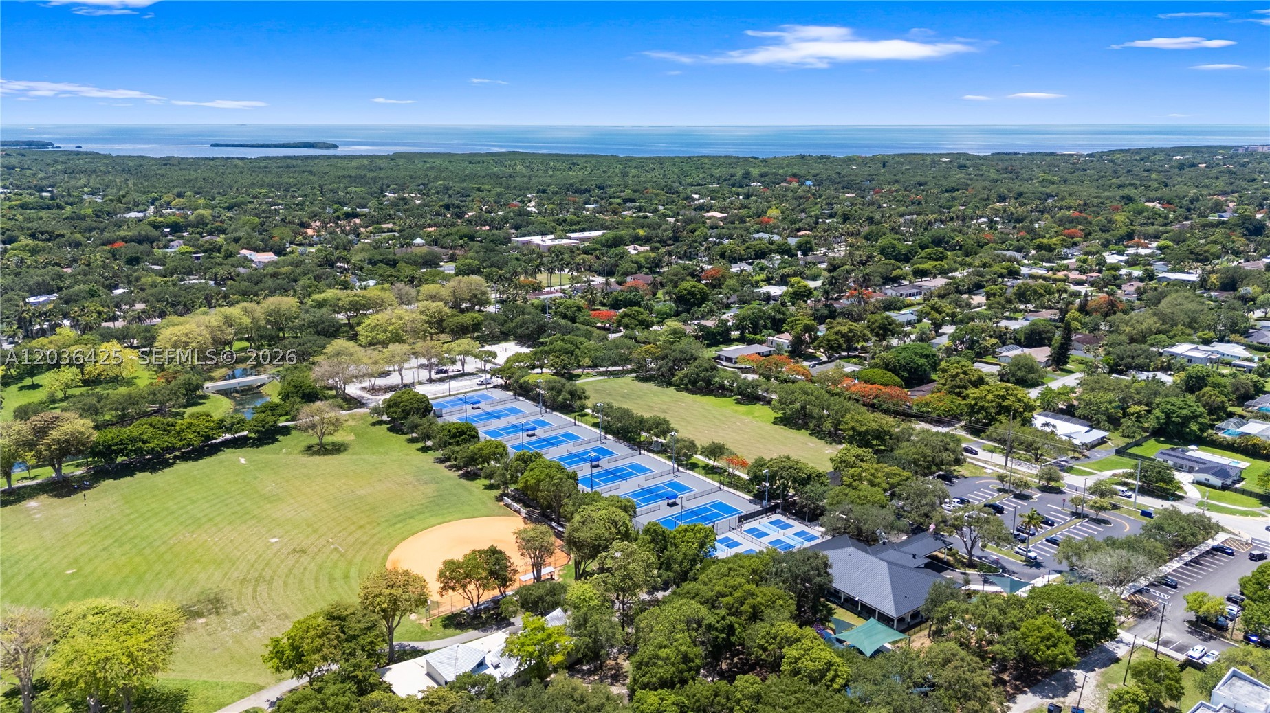 CORAL REEF ESTATES - Residential