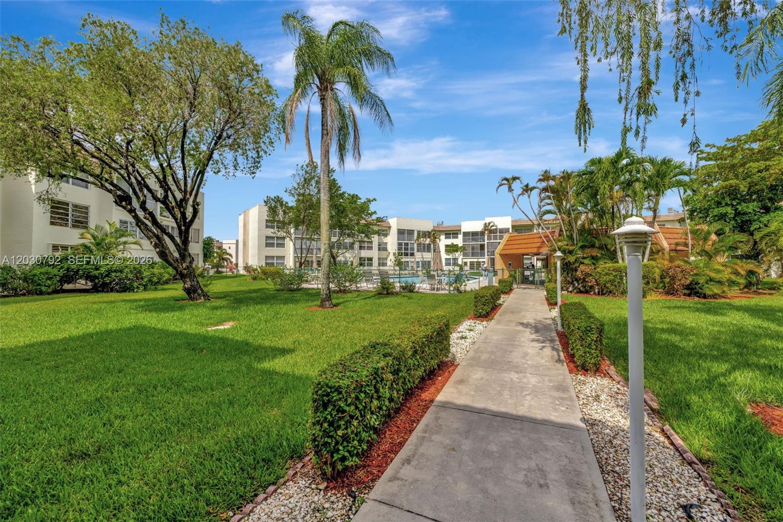 ROYAL PARK GARDENS III-F - Residential