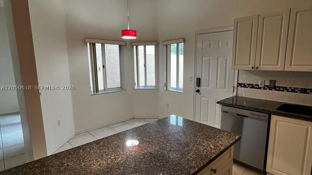 TOWNGATE NORTH - Residential Lease