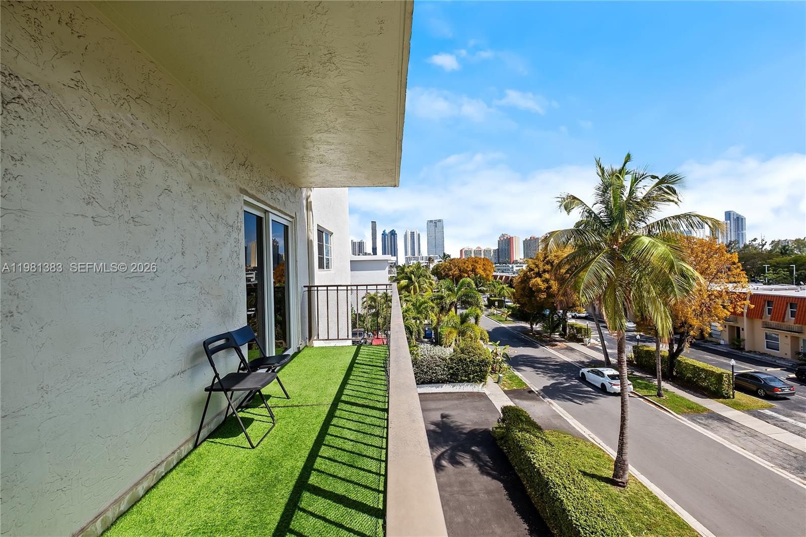CARIBBEAN HOUSE CONDO - Residential