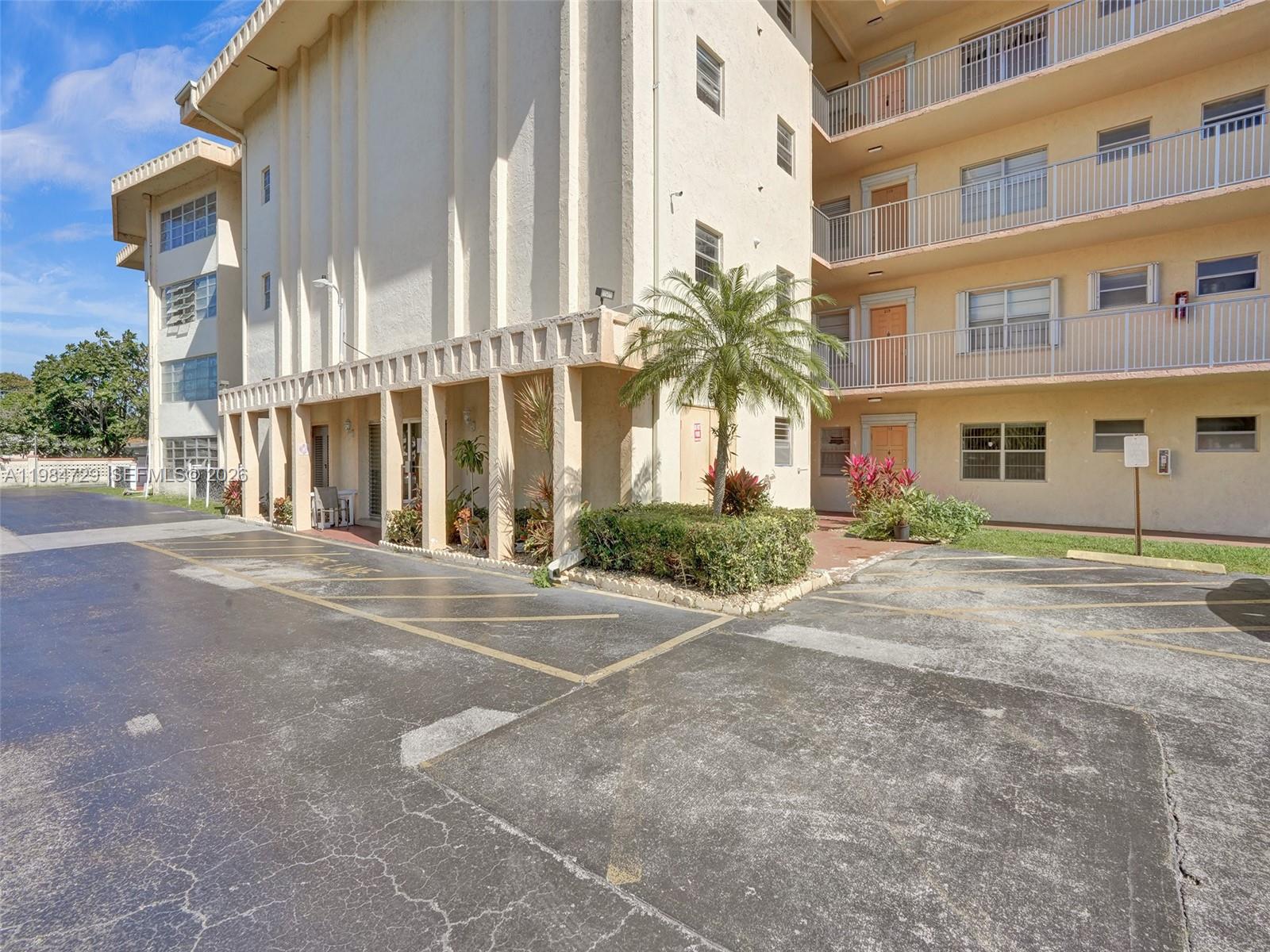 TOPAZ SOUTH CONDO - Residential