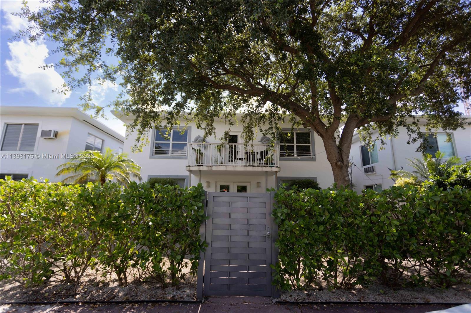 Beautifully remodeled unit in an ideal location available just steps from the beach. Furnished or unfurnished. The unit features a large living room space, laminate floors for an extra clean feel, stainless steel appliances, and a washer and dryer in the unit. Central AC and impact windows. Building offers a picnic area with a BBQ grill and a balcony, available on a first come first serve basis. Unit is in an ideal location with North Shore Park and Community Center only a couple of blocks away offering tennis, basketball, baseball, gym, and other activities for all ages. A number of outstanding restaurants, cafes, pharmacies, grocery stores, and the Miami Beach Band Shell for outdoor concerts are all just a short walk. Kayak and Stand up paddle ramp located directly across the street.