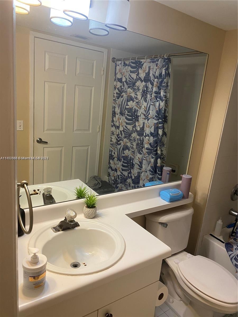 ROYAL GRAND CONDO - Residential Lease