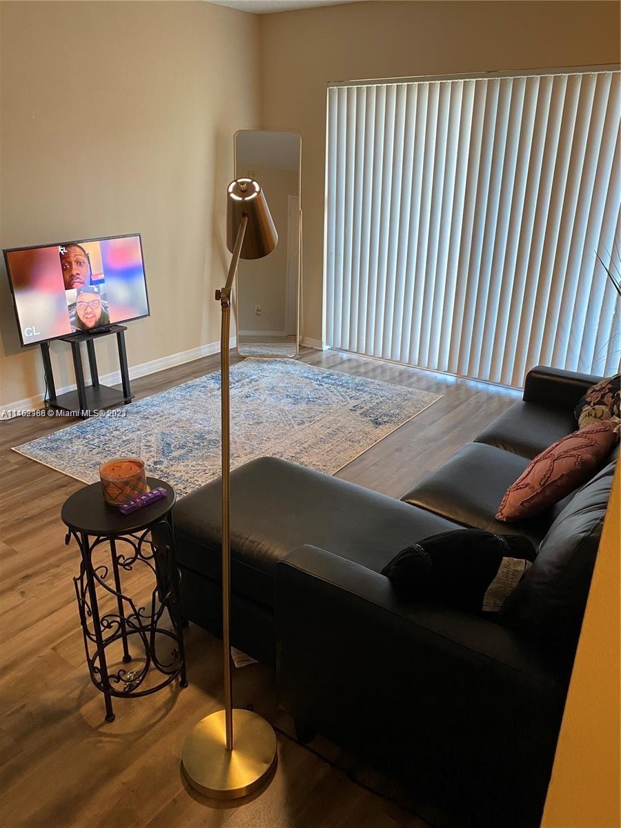 ROYAL GRAND CONDO - Residential Lease