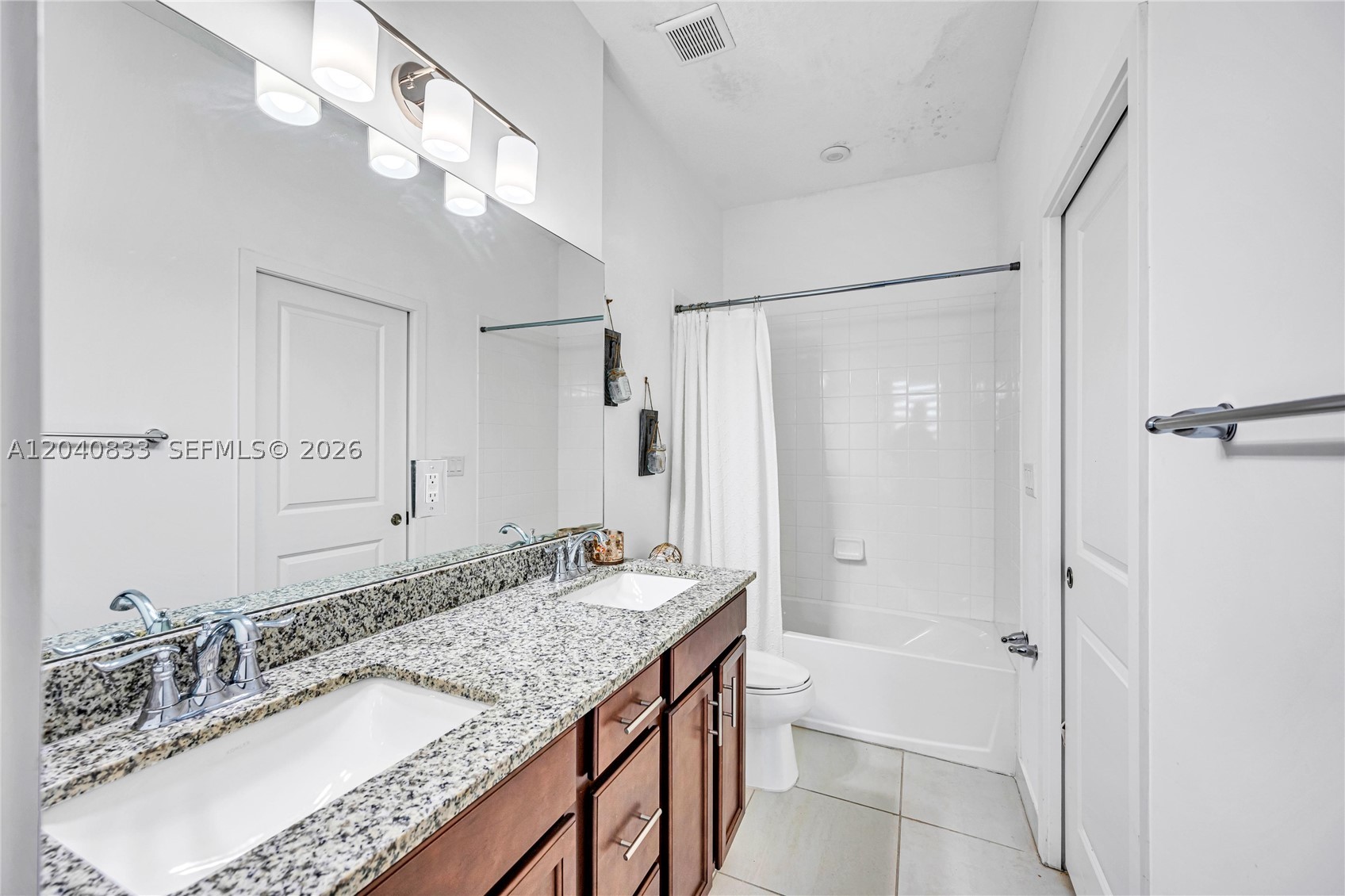 THE LANDINGS - Residential