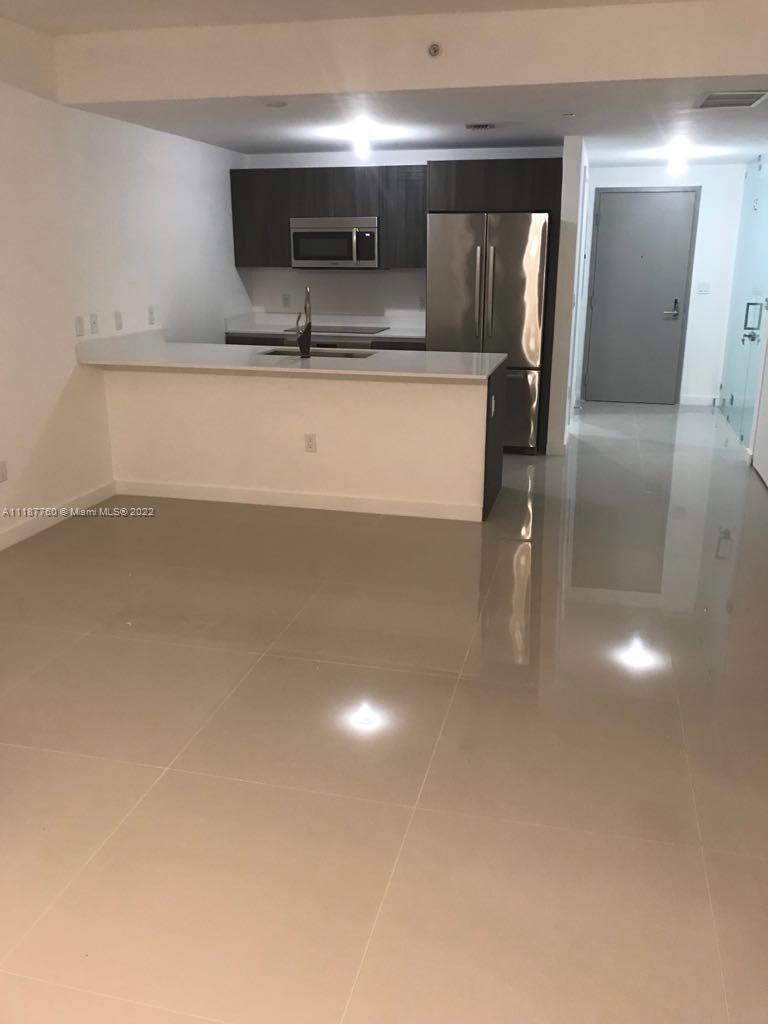 ARIA ON THE BAY CONDO - Residential