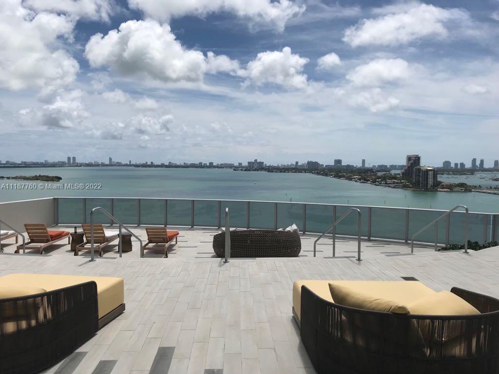 ARIA ON THE BAY CONDO - Residential