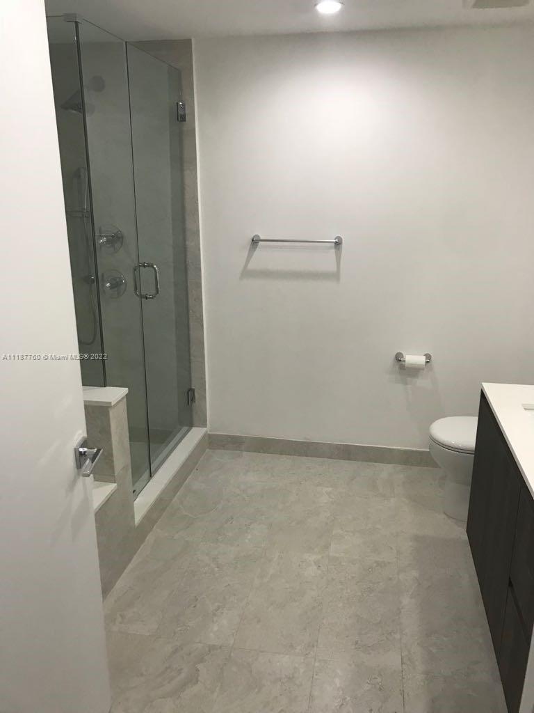 ARIA ON THE BAY CONDO - Residential