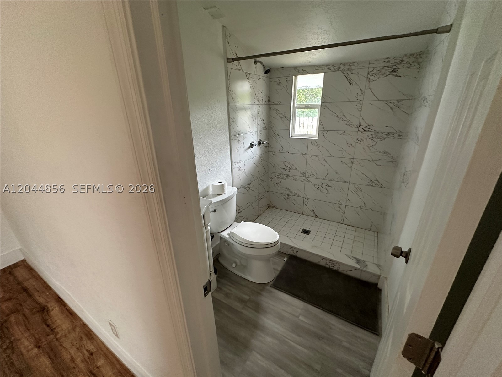 BUENA VISTA GARDENS - Residential Lease