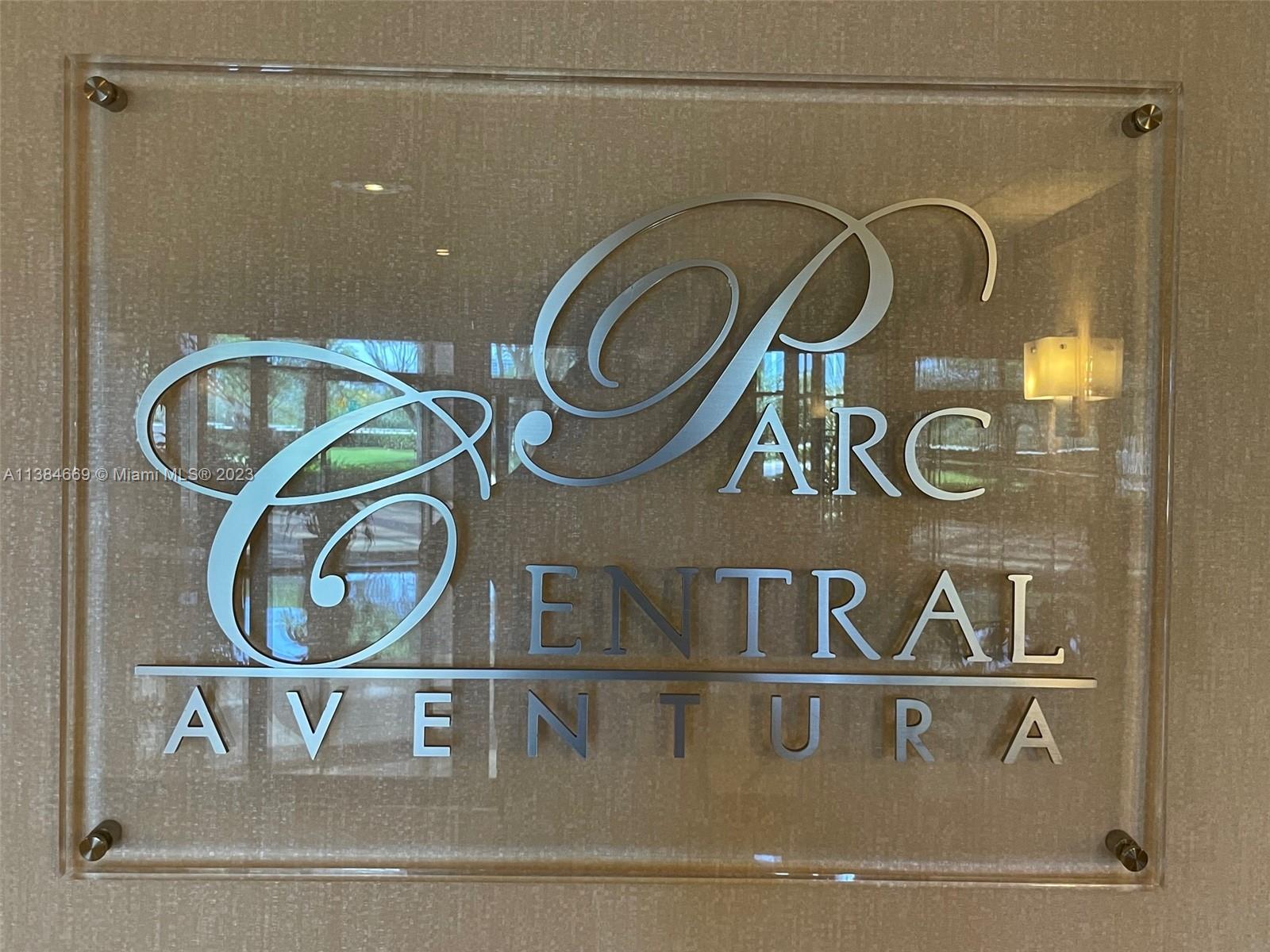 PARC CENTRAL AVENTURA SOUT - Residential