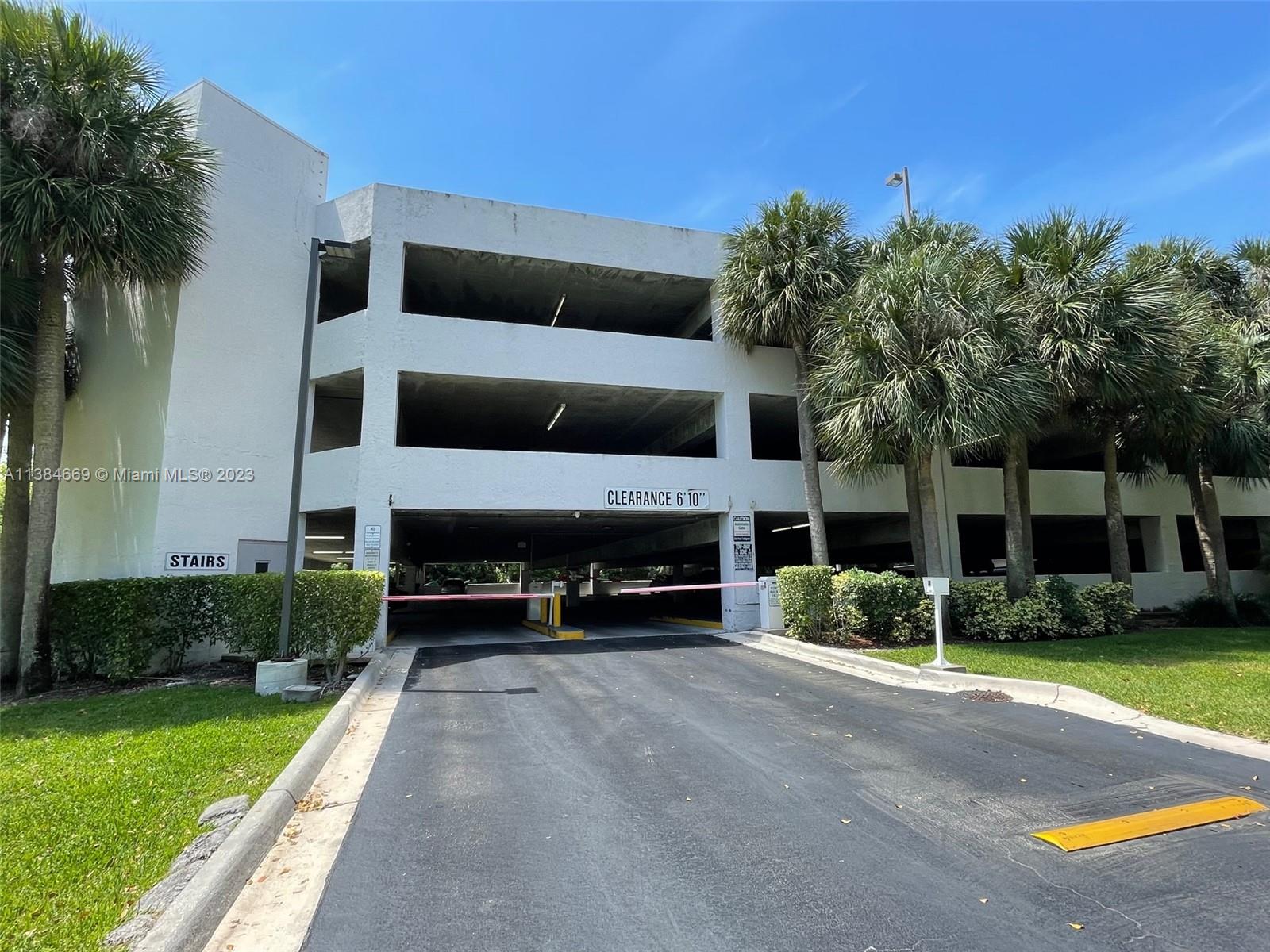 PARC CENTRAL AVENTURA SOUT - Residential