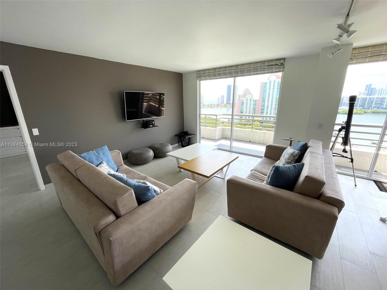 PARC CENTRAL AVENTURA SOUT - Residential