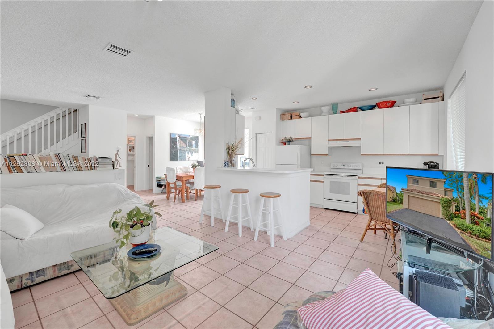 SECTOR 2-PARCELS 1 2 3 4 - Residential