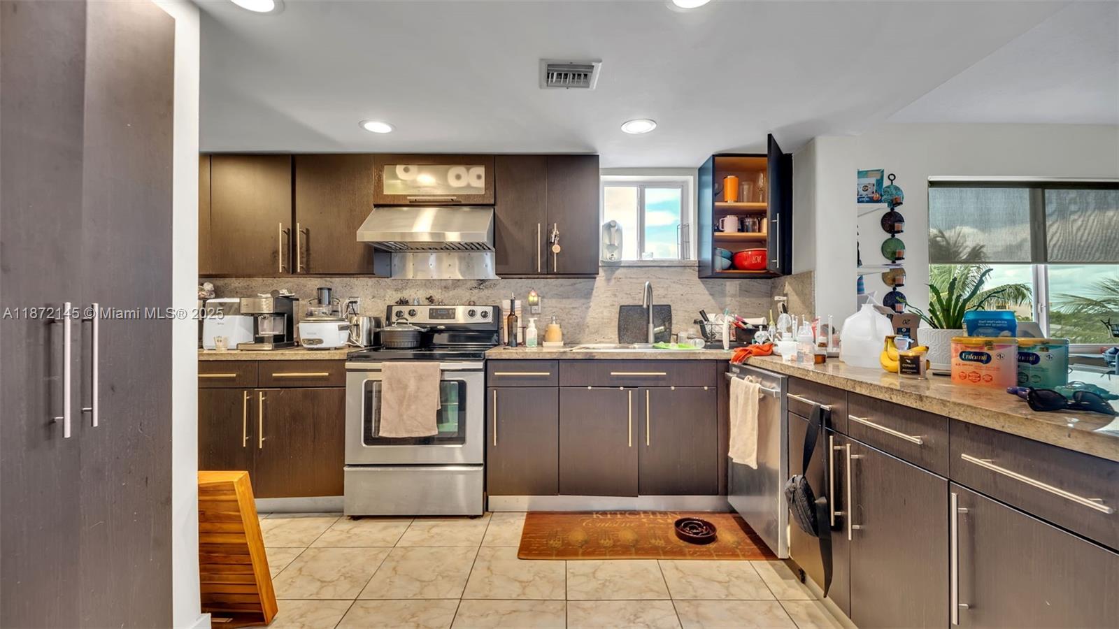DOMINO ONE CONDO - Residential