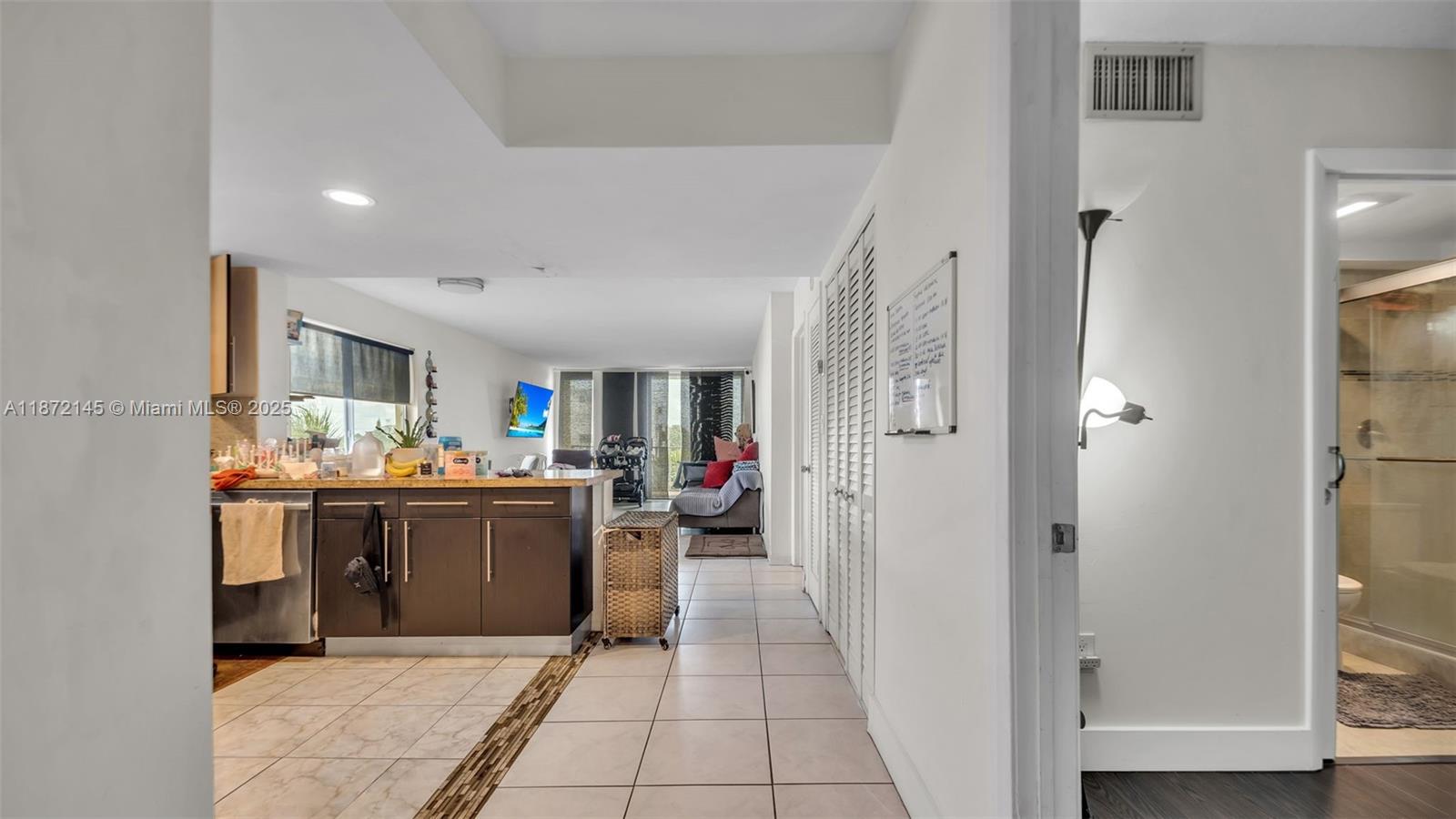 DOMINO ONE CONDO - Residential