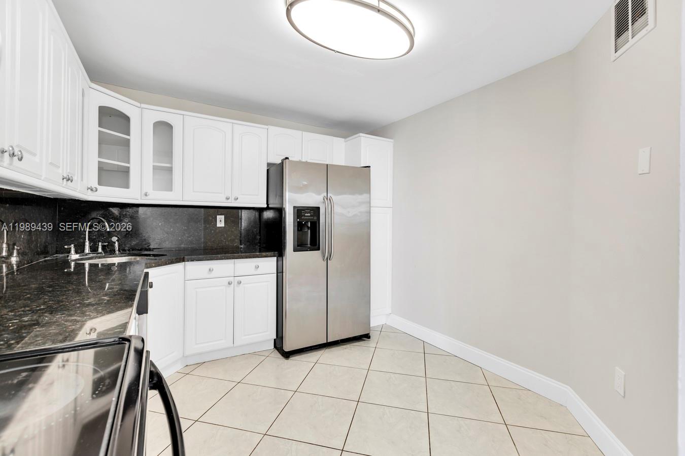 COMMODORE PLAZA CONDO - Residential
