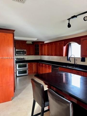ADVENTURE HOMES - Residential