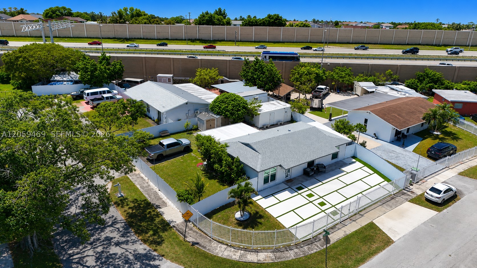 MEADOW WOOD MANOR SEC I - Residential