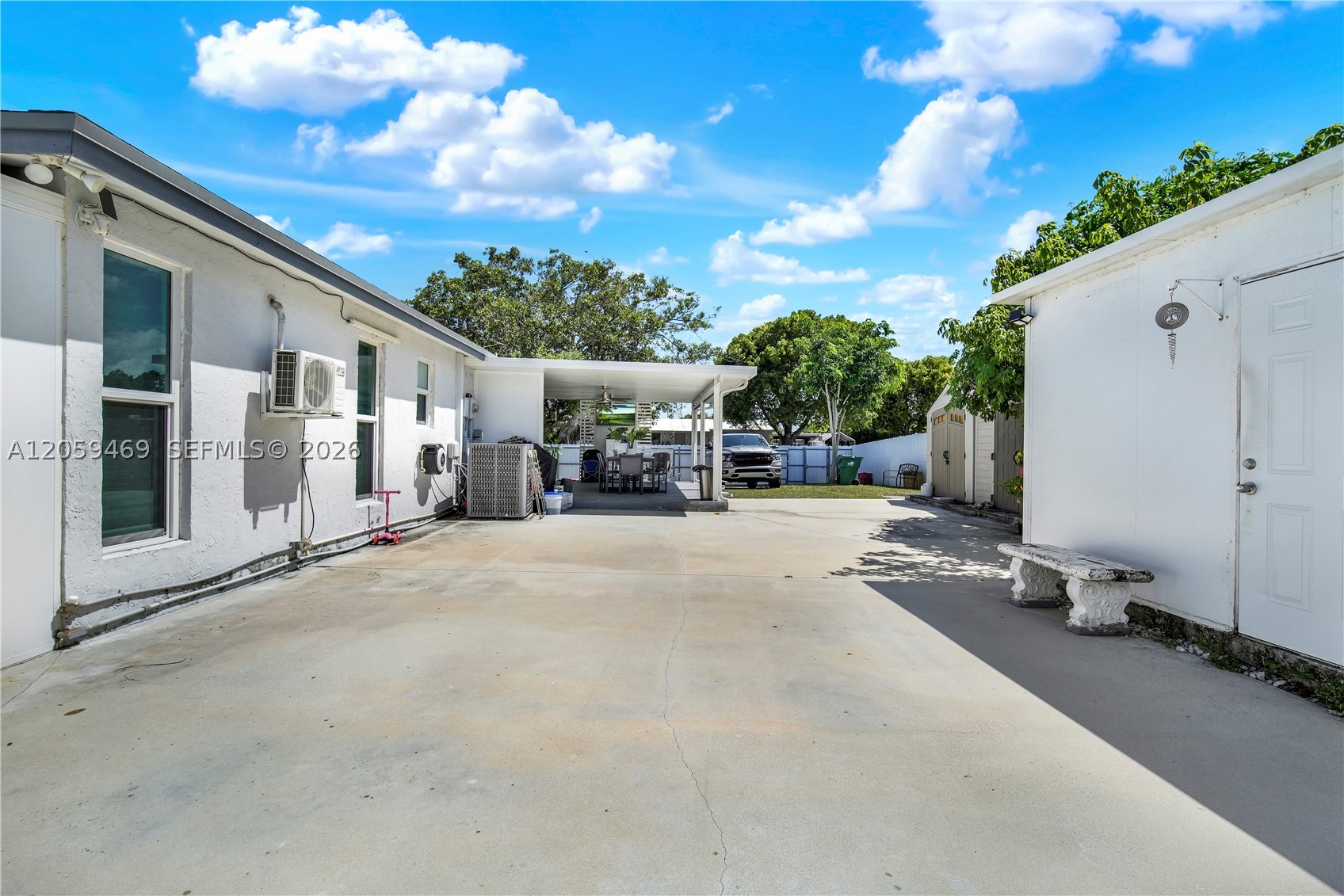 MEADOW WOOD MANOR SEC I - Residential