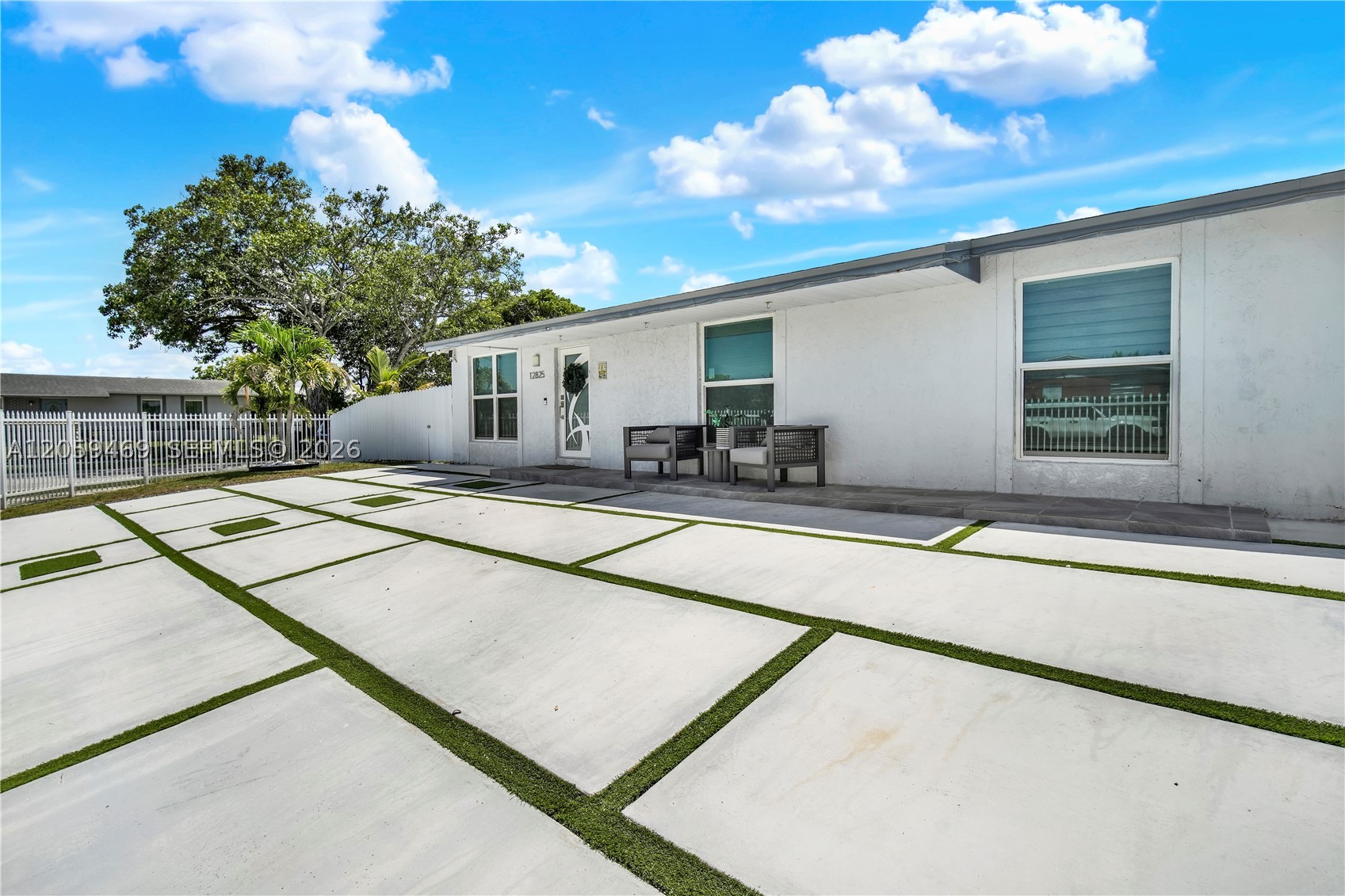 MEADOW WOOD MANOR SEC I - Residential