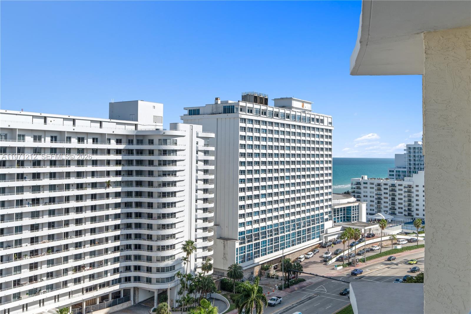 5600 CONDO - Residential