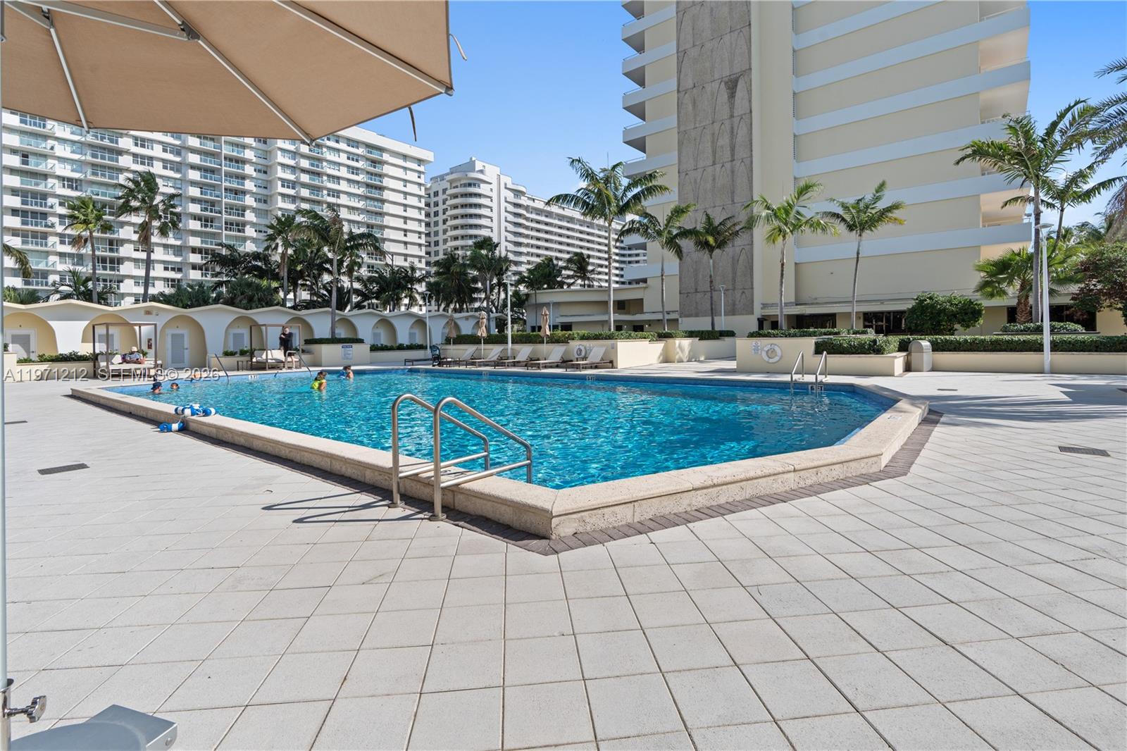 5600 CONDO - Residential
