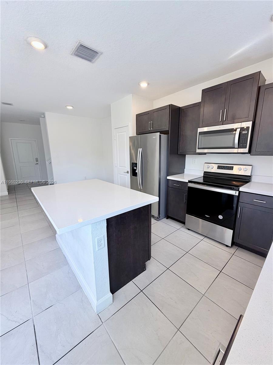 TOWNS AT SEASCAPE - Residential
