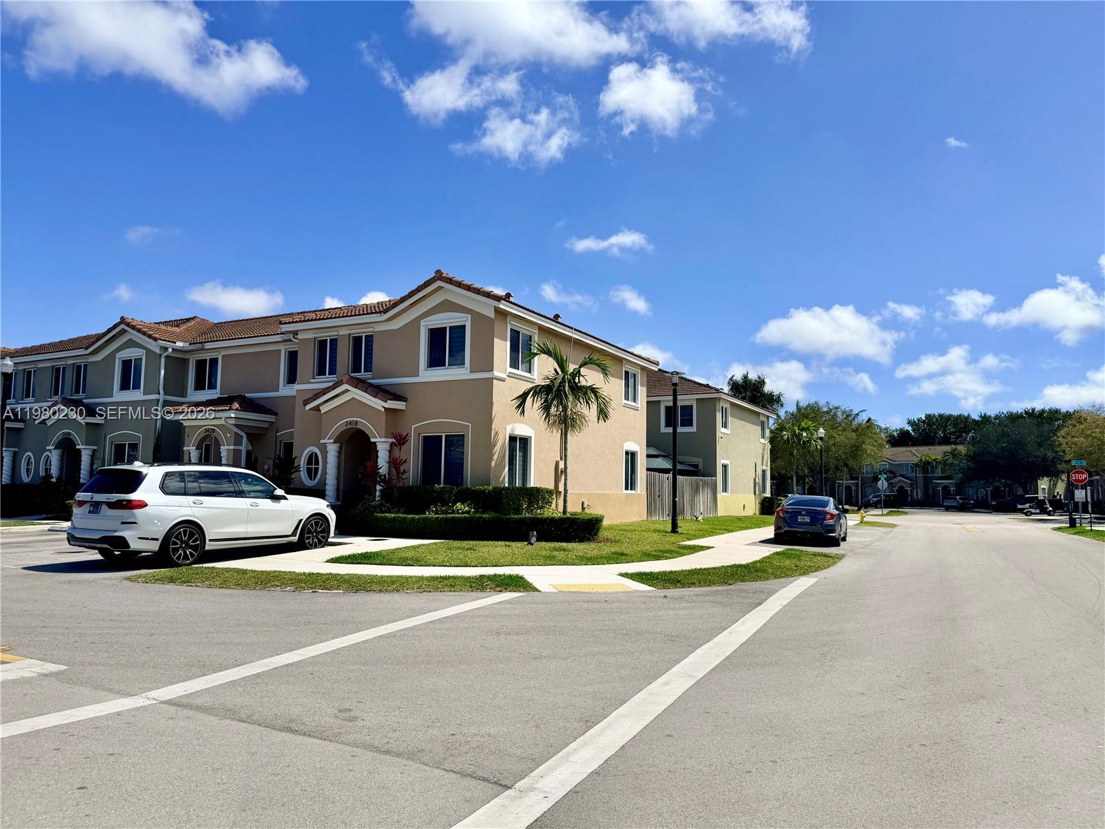 TOWNS AT SEASCAPE - Residential