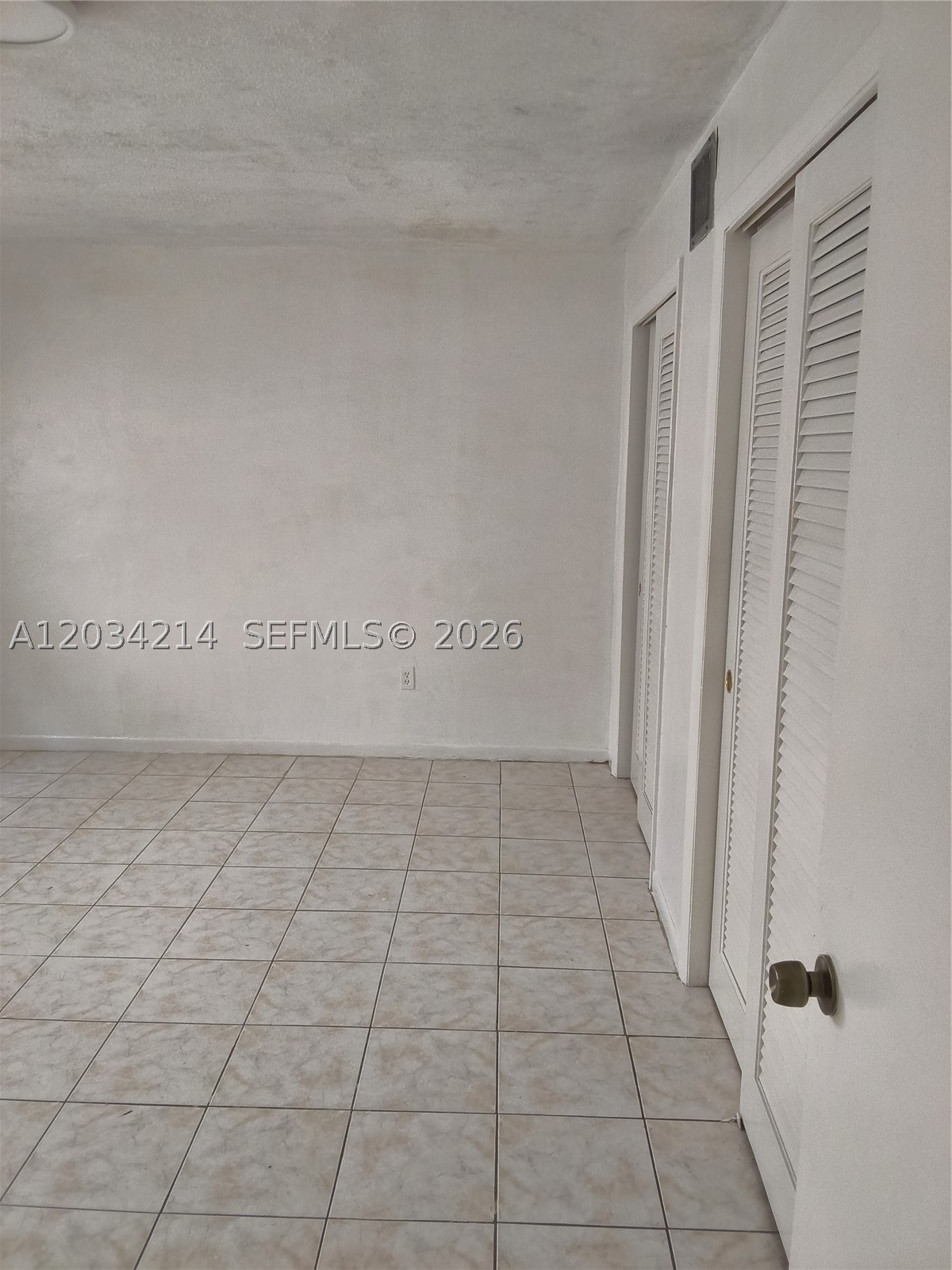 ST JAMES PARK WEST ADD - Residential Lease