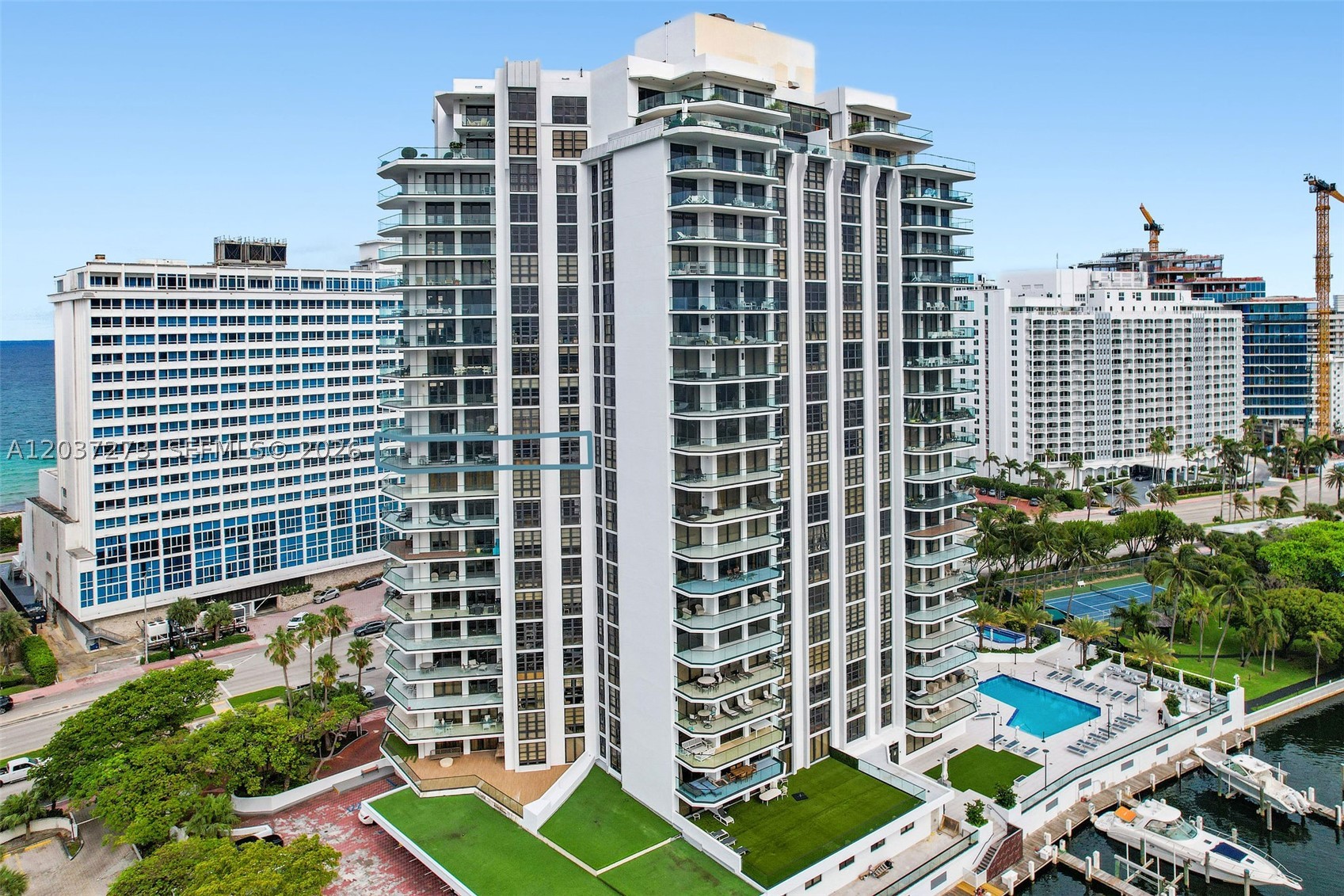 TOWERHOUSE CONDO - Residential
