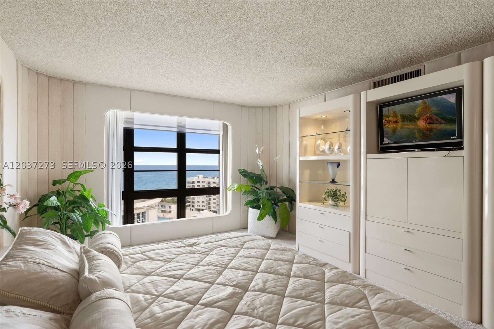 TOWERHOUSE CONDO - Residential