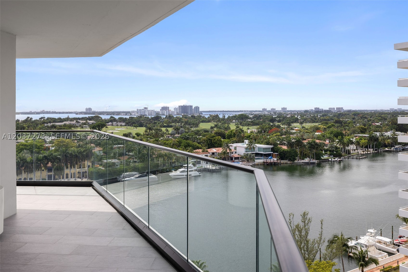 TOWERHOUSE CONDO - Residential