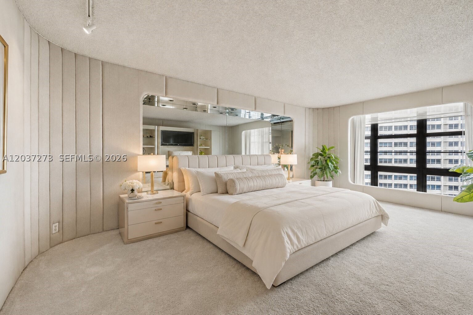 TOWERHOUSE CONDO - Residential