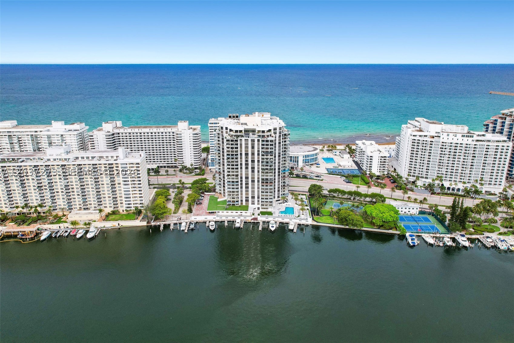 TOWERHOUSE CONDO - Residential