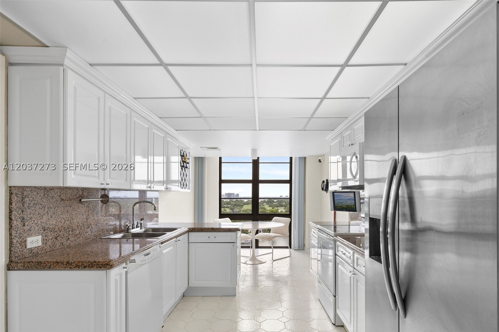 TOWERHOUSE CONDO - Residential