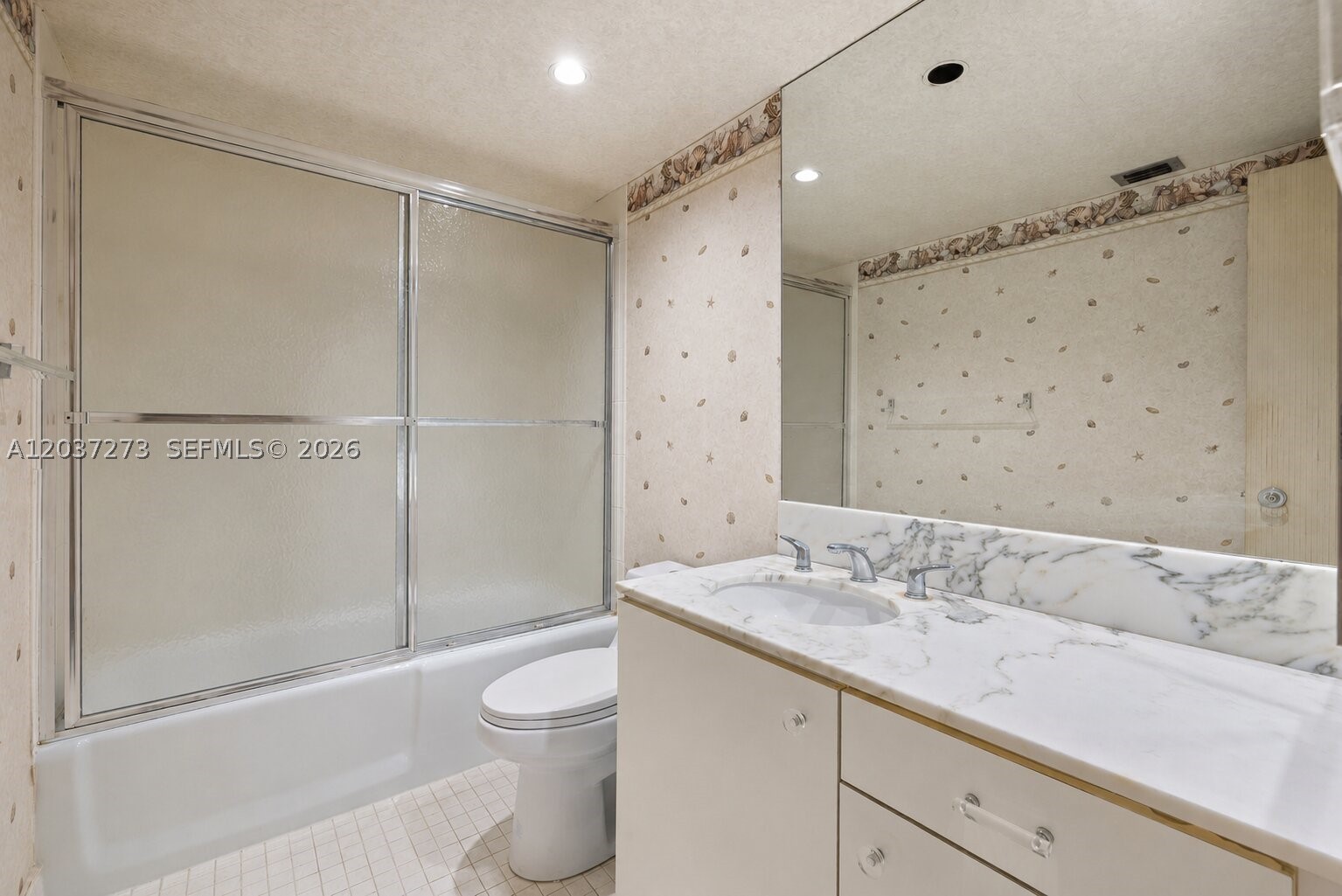 TOWERHOUSE CONDO - Residential