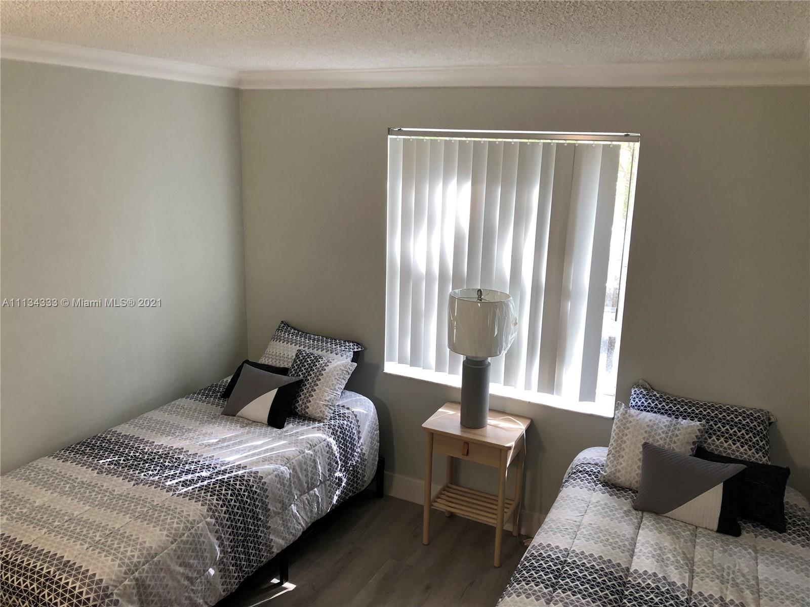 LA VIA CONDO - Residential Lease